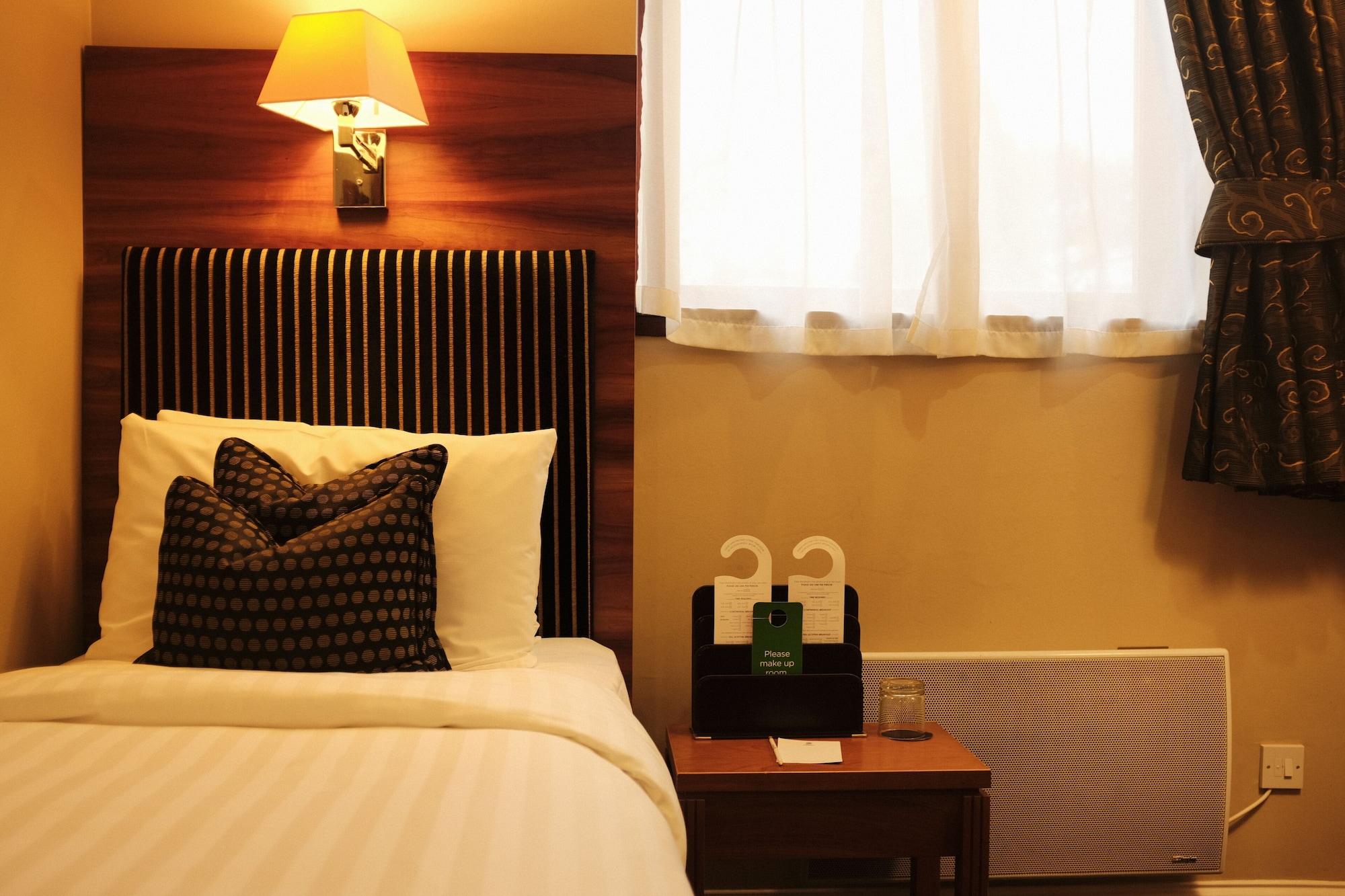 Best Western Garfield House Hotel Chryston Extérieur photo