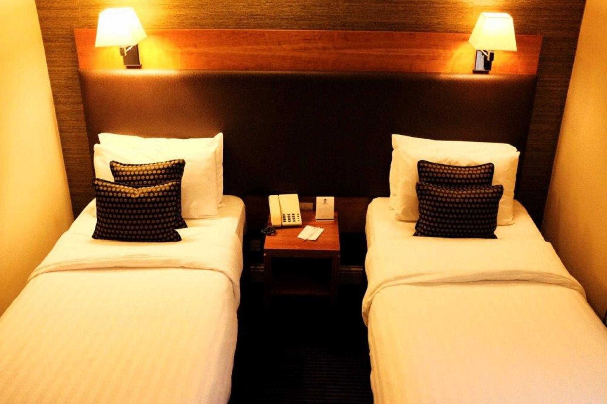 Best Western Garfield House Hotel Chryston Extérieur photo