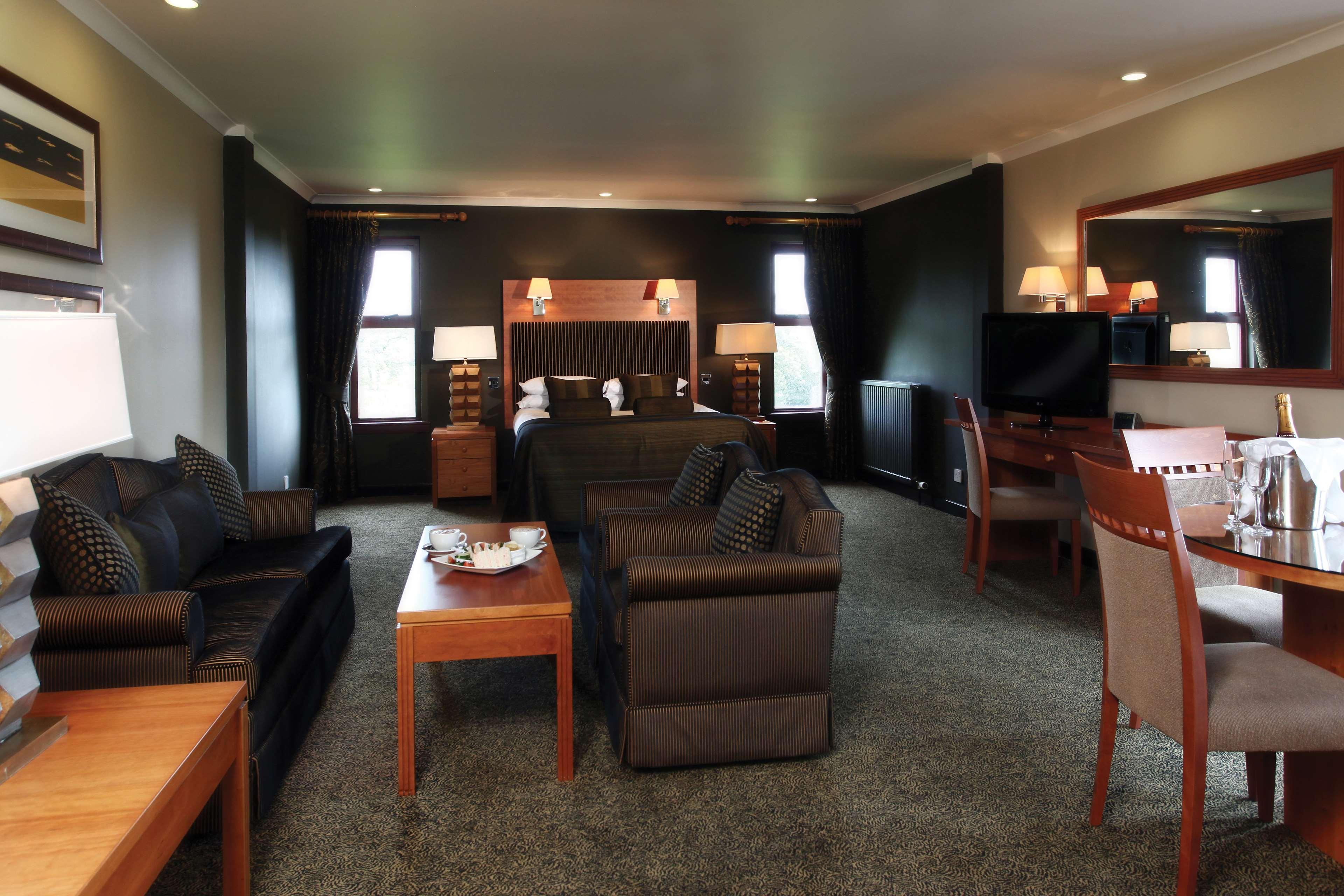 Best Western Garfield House Hotel Chryston Extérieur photo